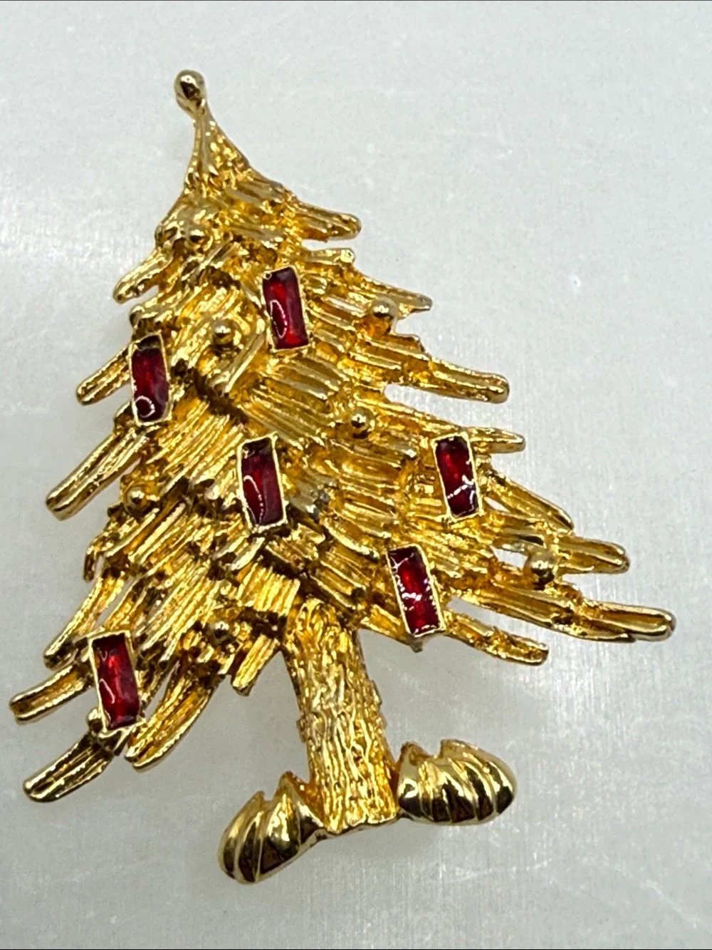 Vintage LIA Gold-tone Christmas Tree Brooch with Red enamel ornaments